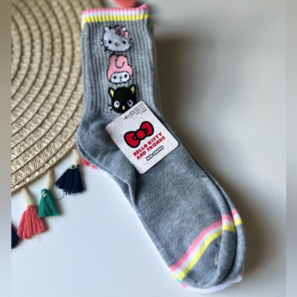 Hello Kitty 2 Pack Crew Socks NEW